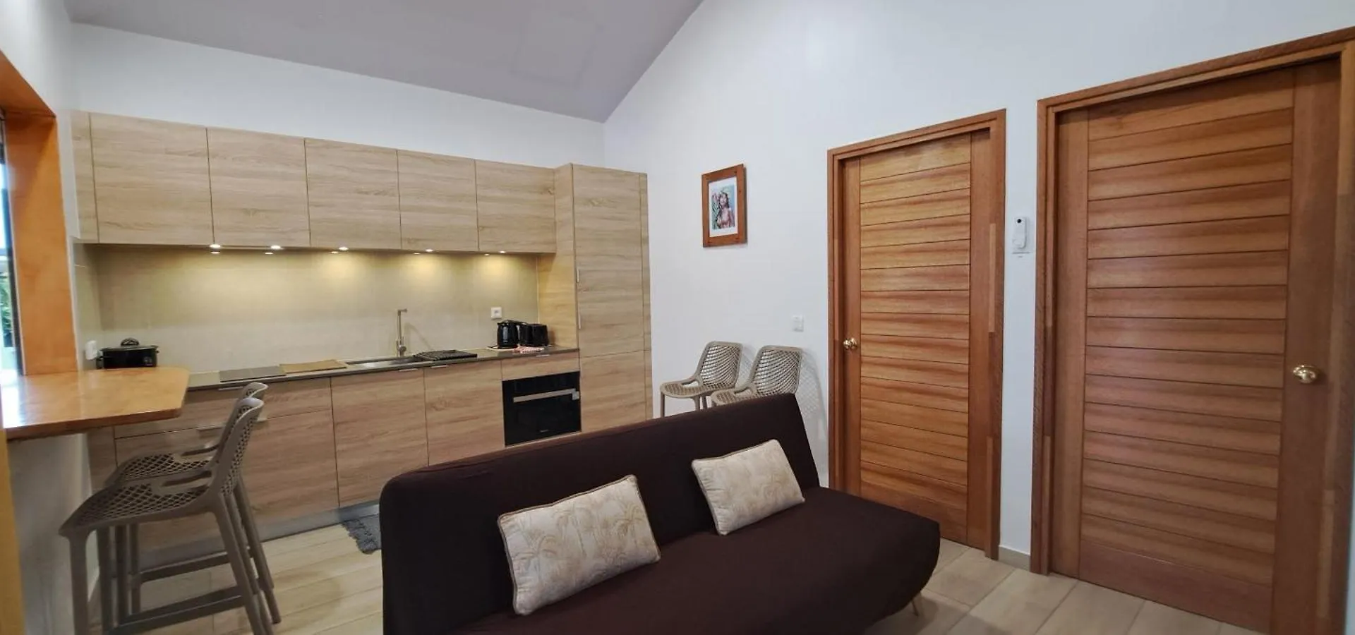 Tahiti - Bungalow Mana Papara 0*,  French Polynesia